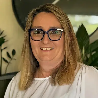 Paula Hawkings